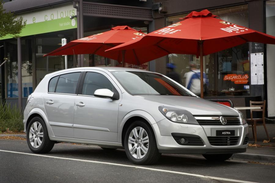  Holden Astra 1.9 CDTi 2006 года  (фото 21 из 36)